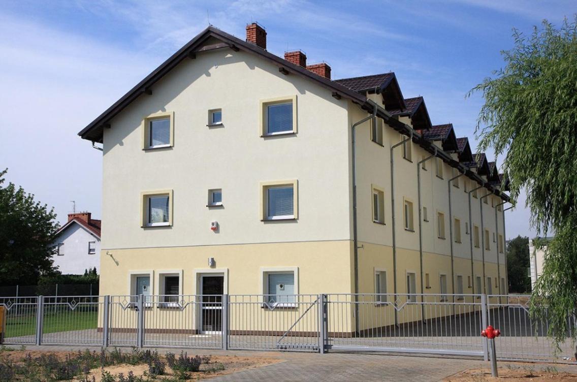Leo Hostel Poznań Exteriör bild