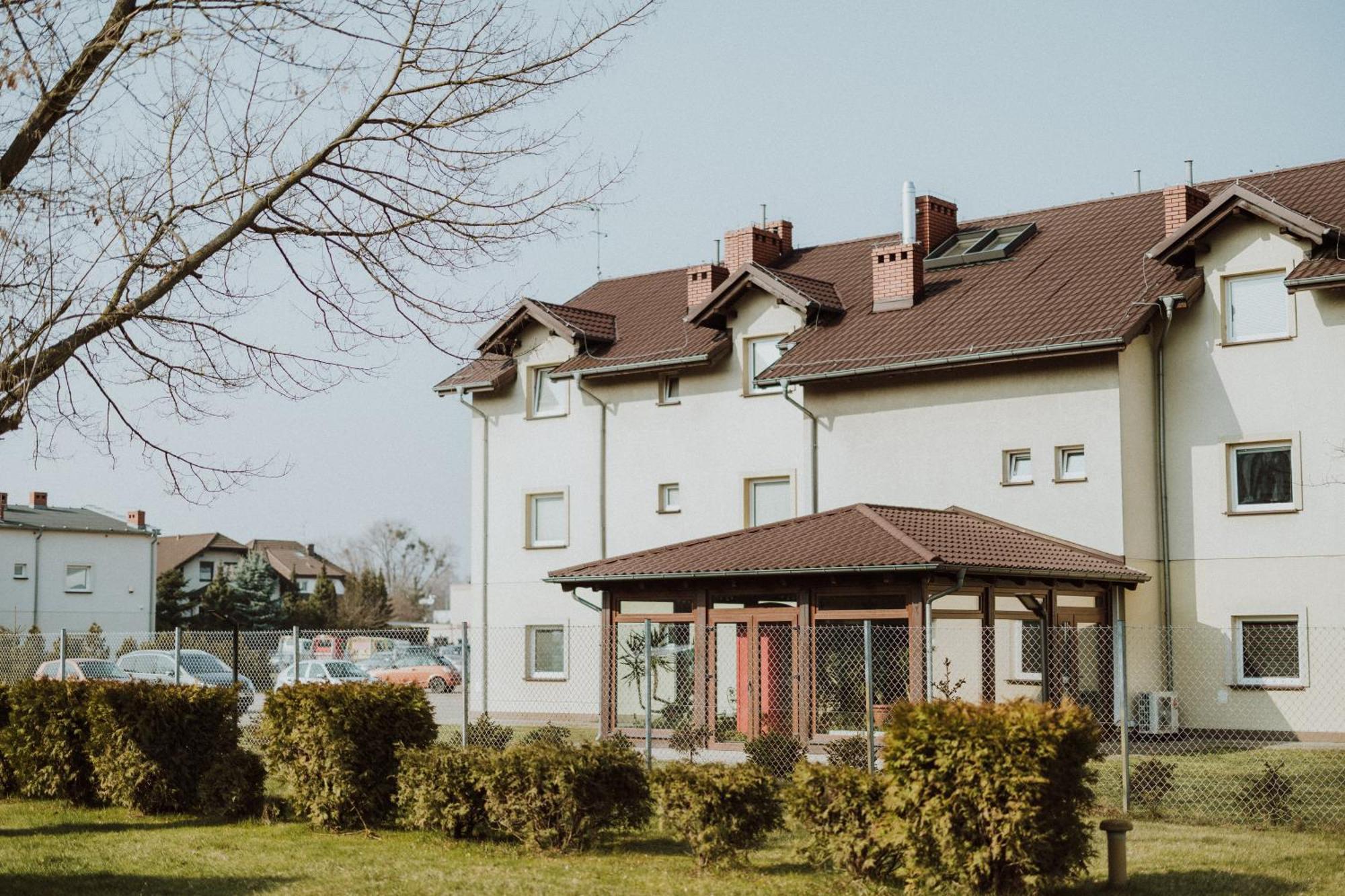 Leo Hostel Poznań Exteriör bild