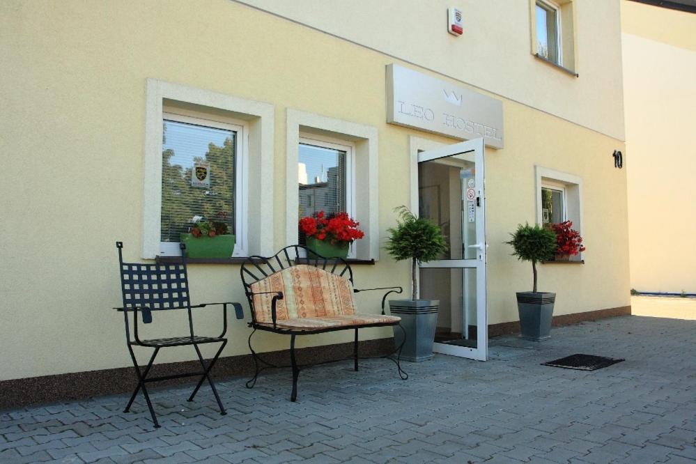 Leo Hostel Poznań Exteriör bild